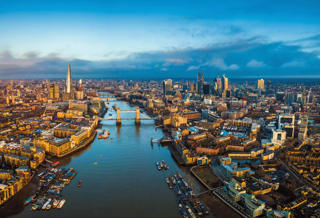 Hovering Over History: Exploring London’s Landmarks By Helicopter