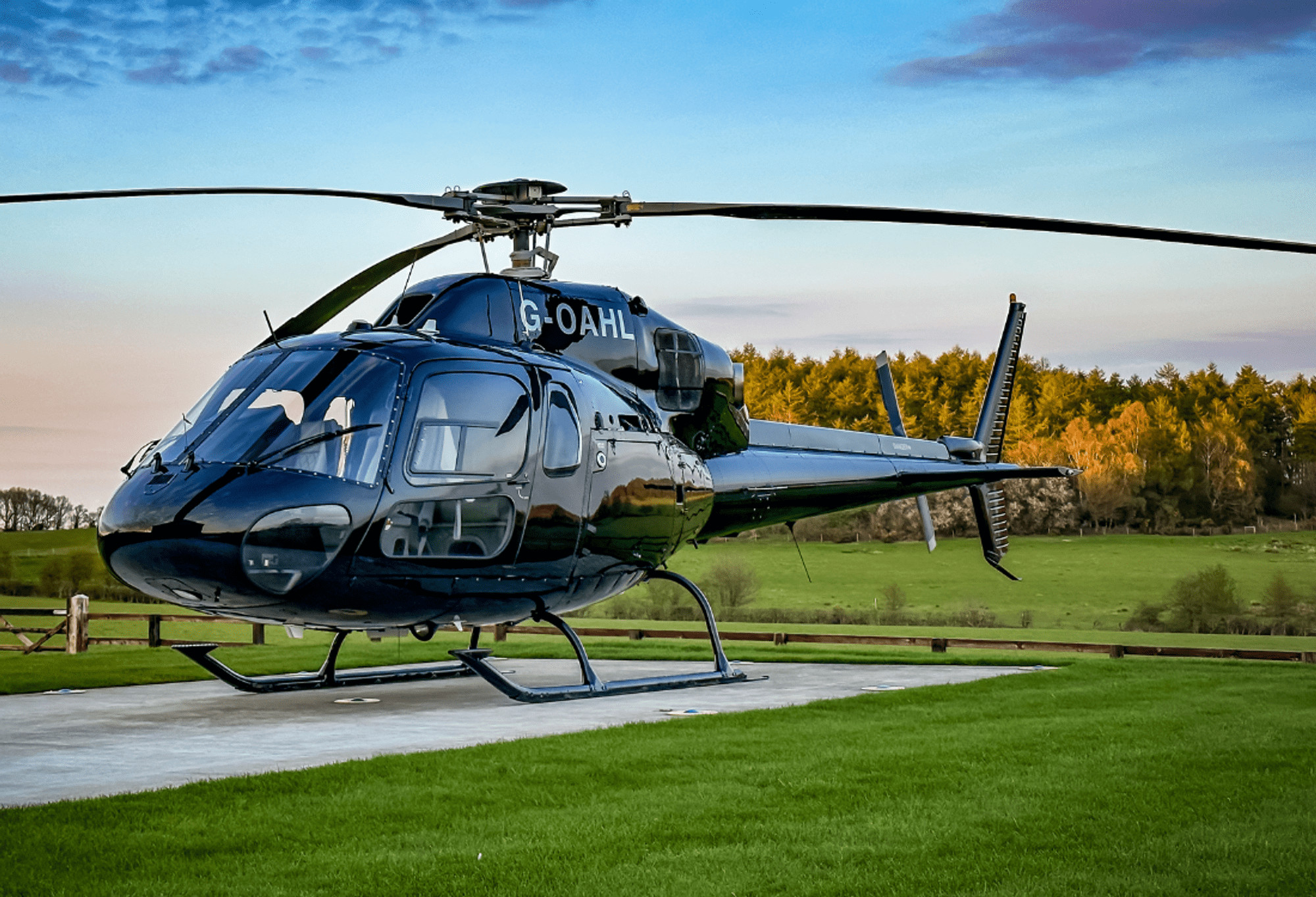 Luxury Private Helicopter Hire To Aintree Grand National