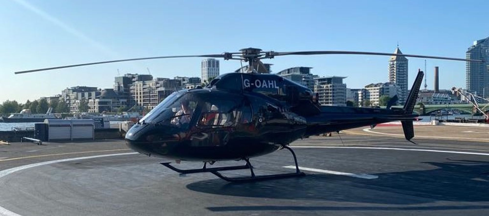 Why CEOs Should Use Helicopter Charter For Business Travel