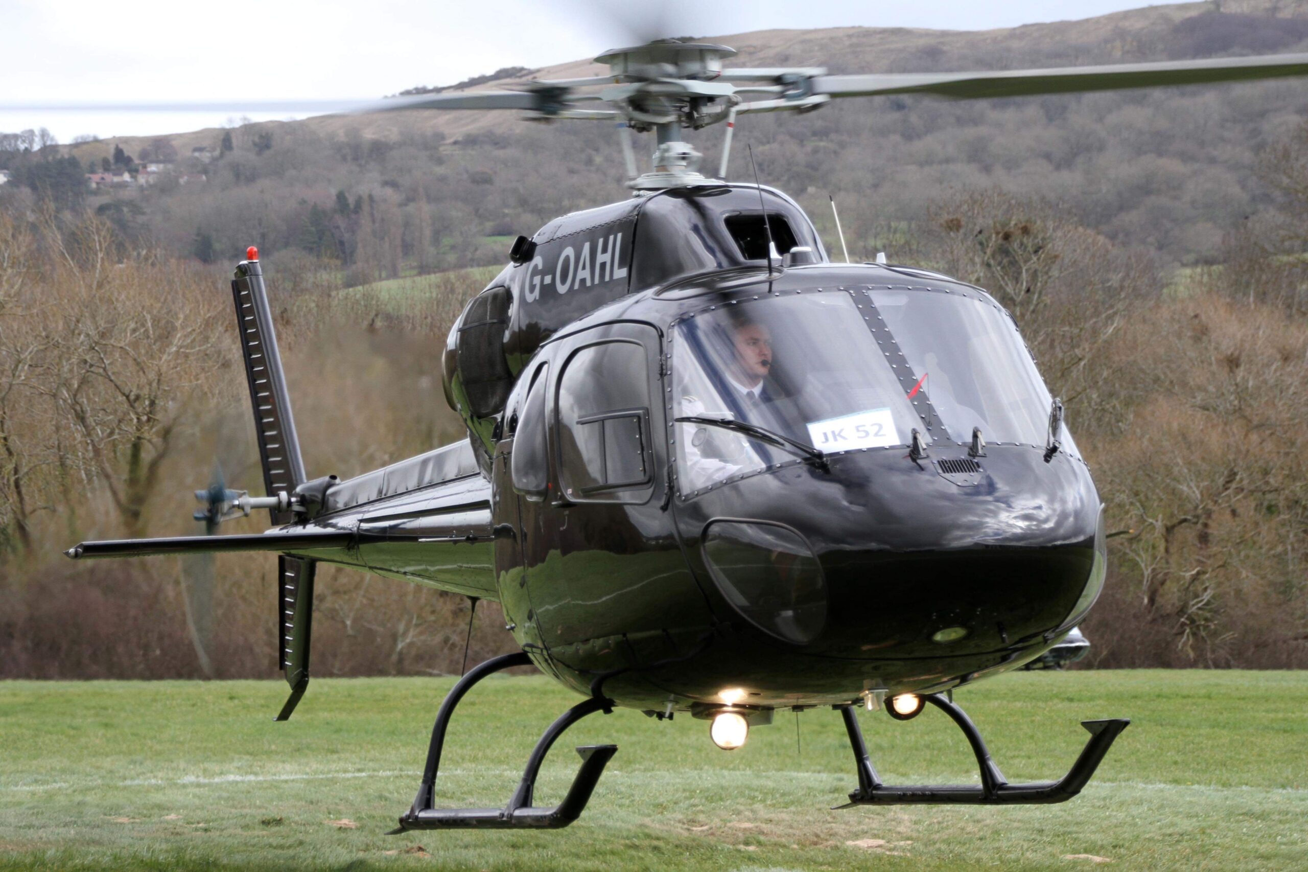 Travel To The Royal Ascot With Private Helicopter Hire